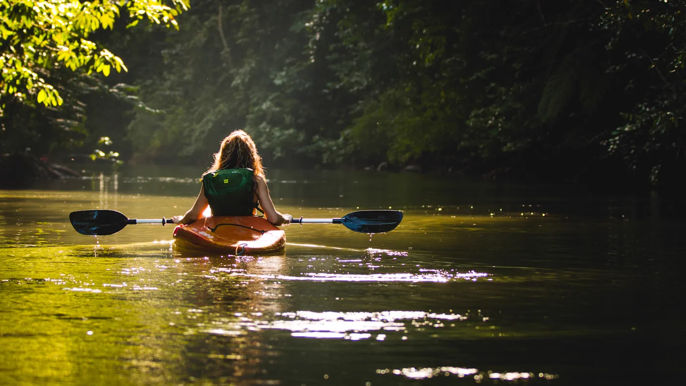 Paddling in vast nature