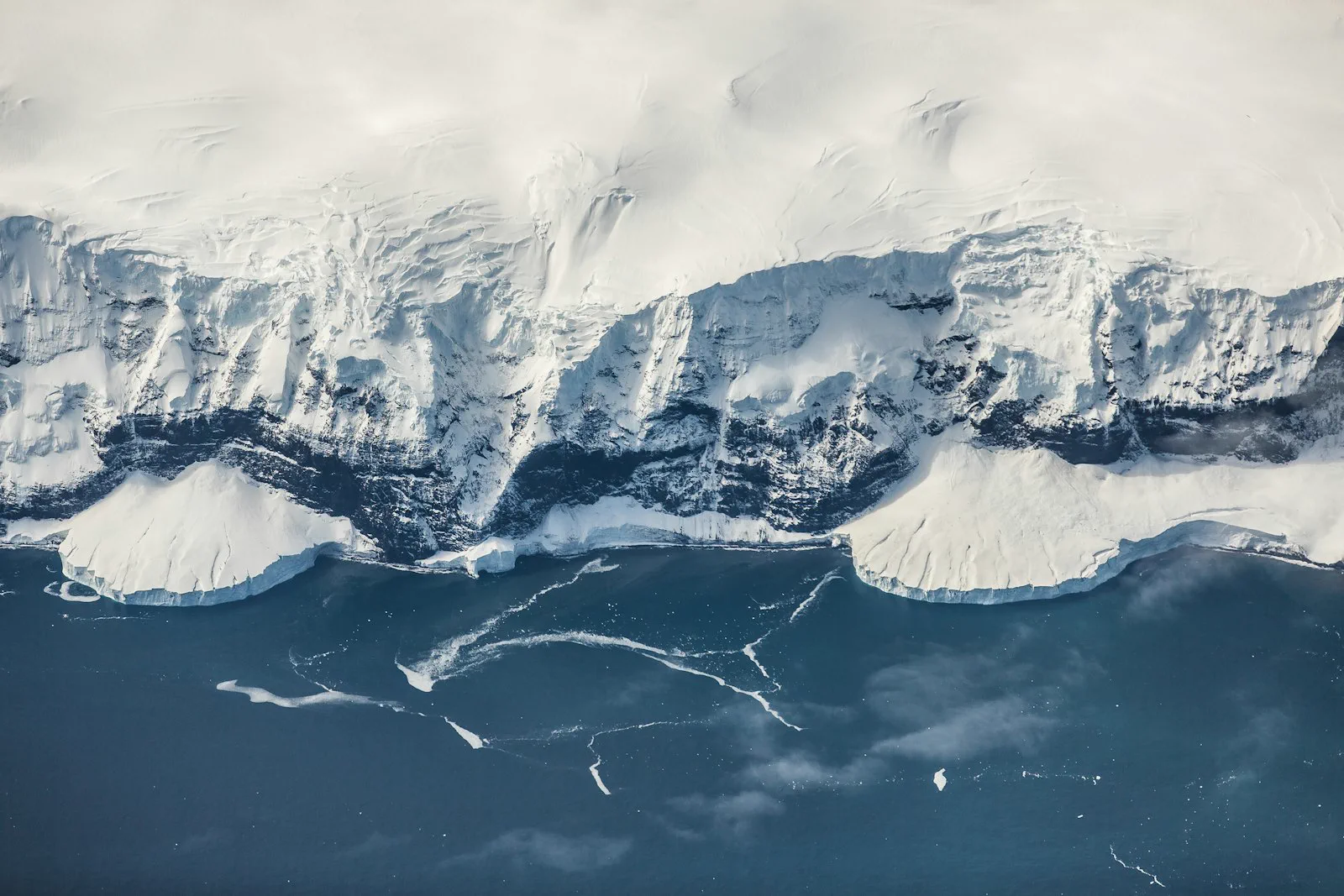 Glacier coastline